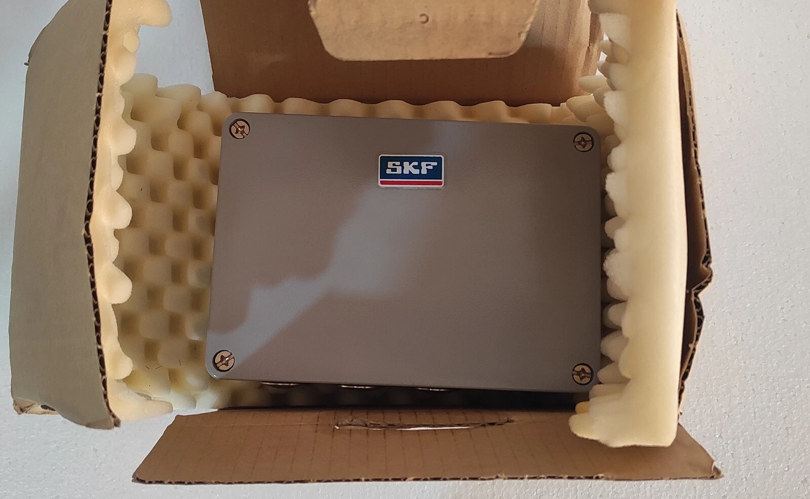 SKF lcg2-b03 / LCG2-B03-000+902 Lubrication System Sensor Part No 179-410-013+92